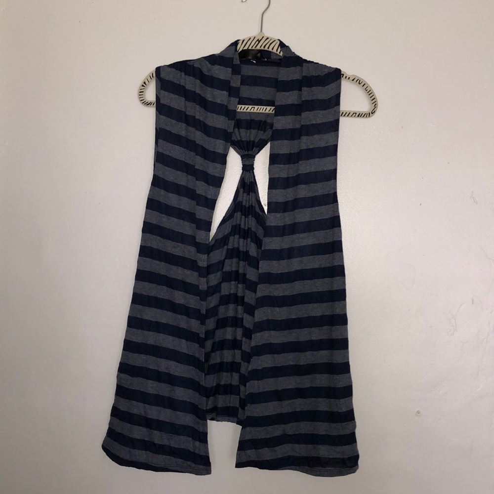 Sleeveless Cardigan??